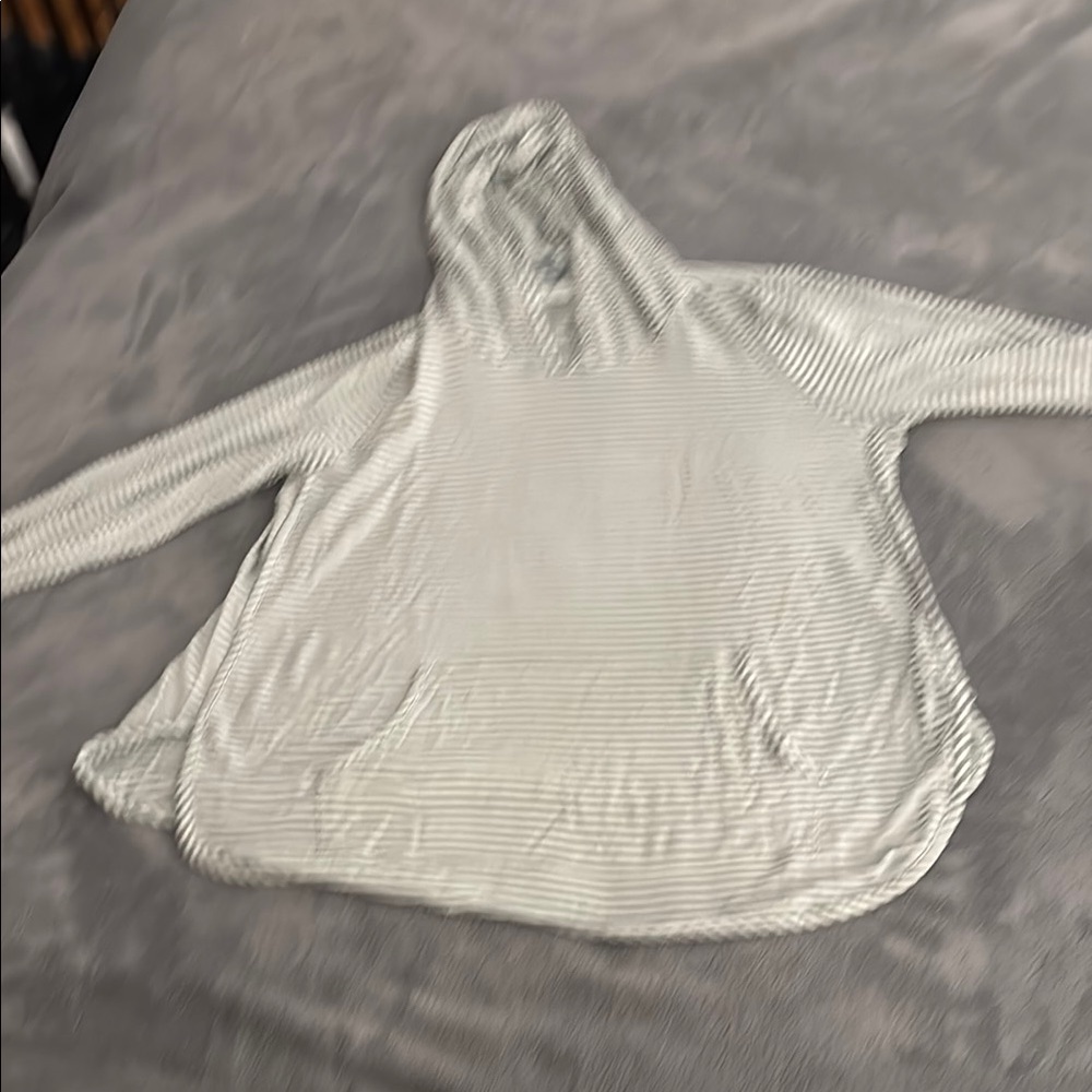 Market & Spruce White Striped Sweater w/hood